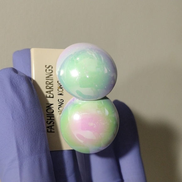 Women's Stunning Colorful Circle Design Stud Earrings, 0.75-inch - Picture 5 of 5